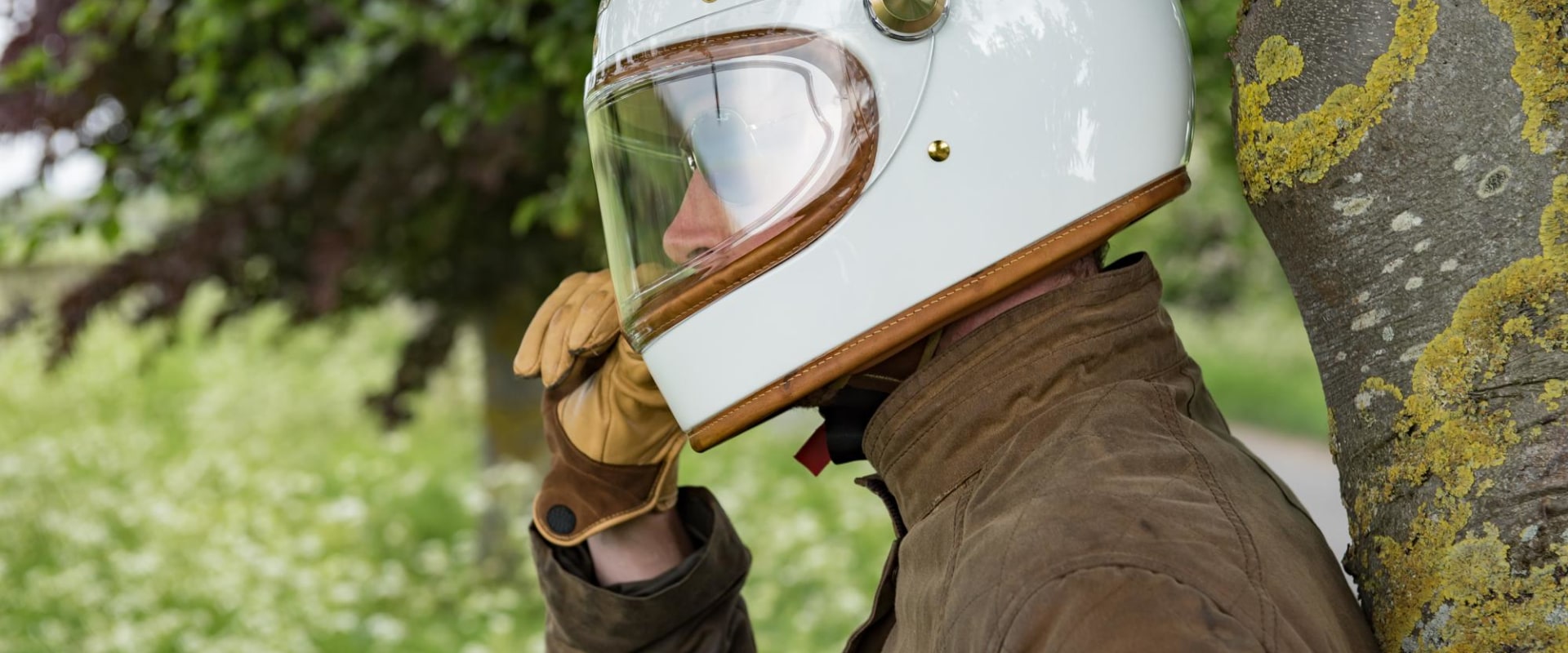A Look at the Best Retro Helmet Brands